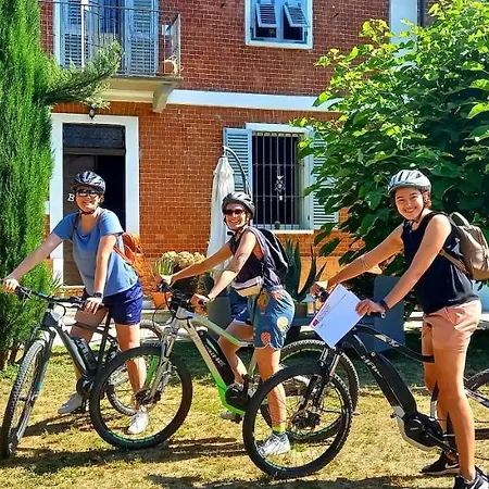 Bed & Tours Dimora Di Campagna Bed & Breakfast Castelnuovo Belbo Exterior photo