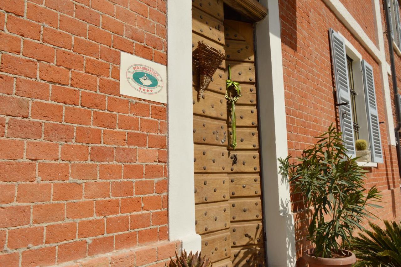 Alojamento de Acomodação e Pequeno-almoço Bed & Tours Dimora Di Campagna Castelnuovo Belbo
